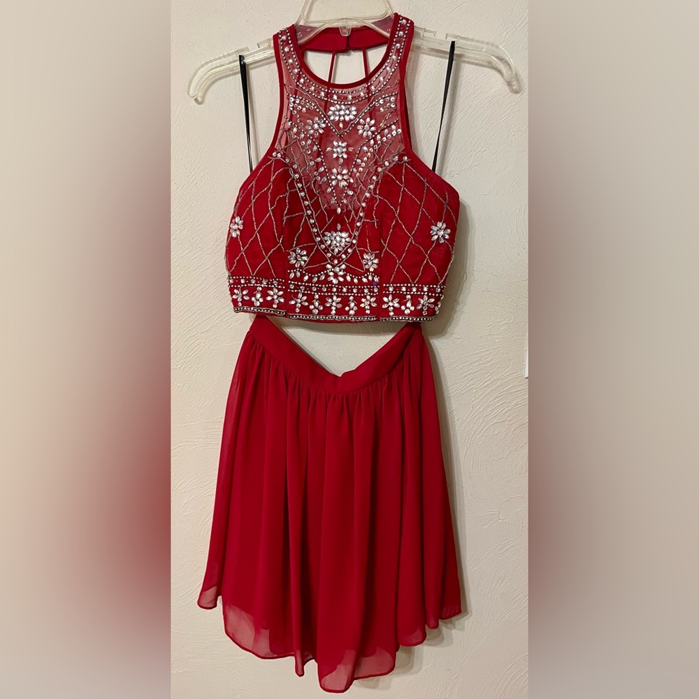 ✳️ B Darlin Red 2 Piece Sparkly Embellished Fit & Flare Dress ~ Size 1/2